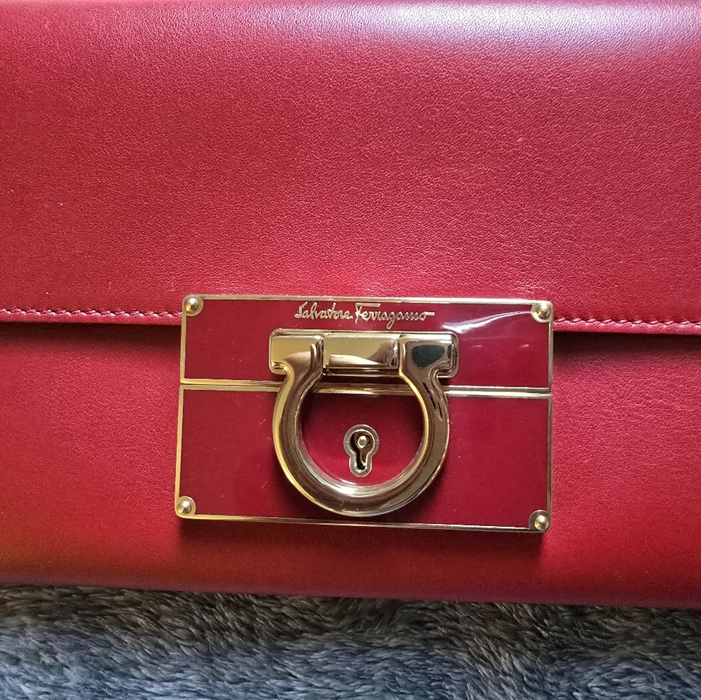 Salvatore Ferragamo Clutch/Wristlet 11.5" x 5" - Picture 12 of 17